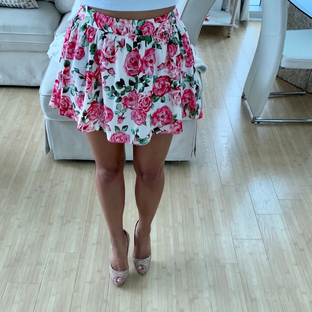 Nice Floral Skort